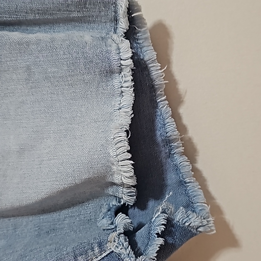 Mid Rise Shorts - Picture 4 of 6